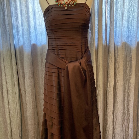 JS Collections Formal Dress With Cape - Picture 4 of 9